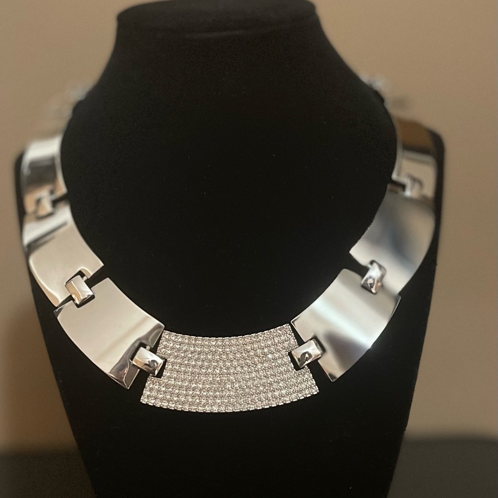 Lia Sophia dynasty necklace